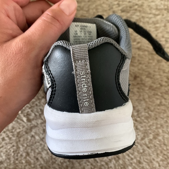 StrideRite black size 12M shoes very good condition - Picture 5 of 6